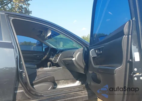 2016 Nissan Altima 2.5/2.5 S/2.5 Sl/2.5 Sr/2.5 Sv from USA, damaged, VIN 1N4AL3AP8GN352321